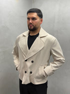 Minimalistischer Kurzmantel