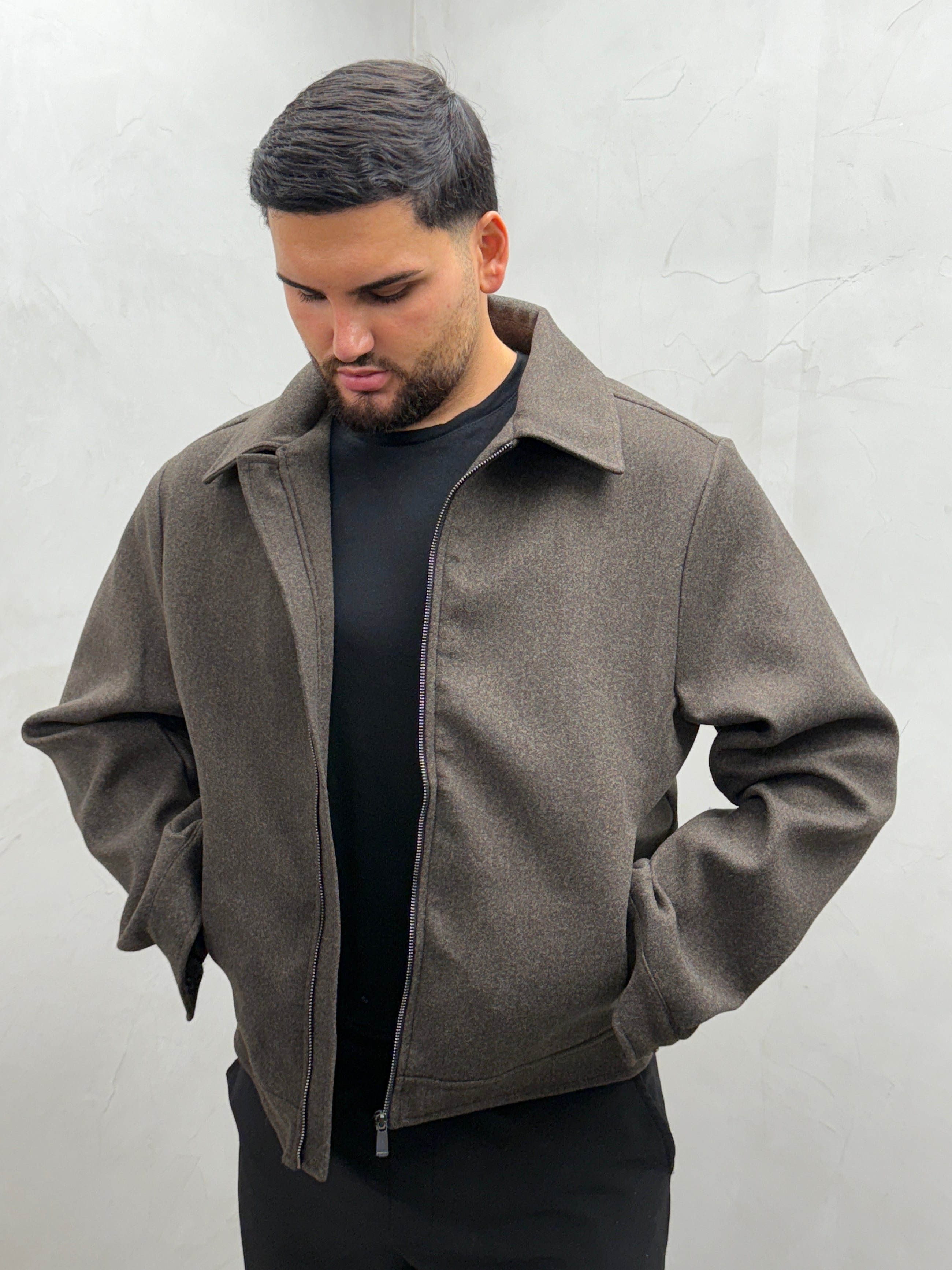 Woll-Kurzjacke mit Kragen